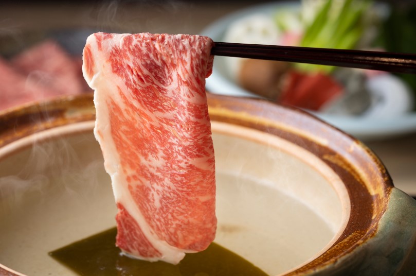 日本の食文化体験コース「神戸牛・銘柄豚と超特大ずわい蟹」出汁しゃぶ 抹茶・お土産付